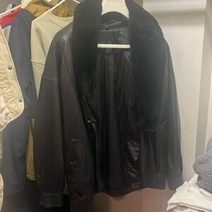 Siena vintage fur/leather coat. Size M.